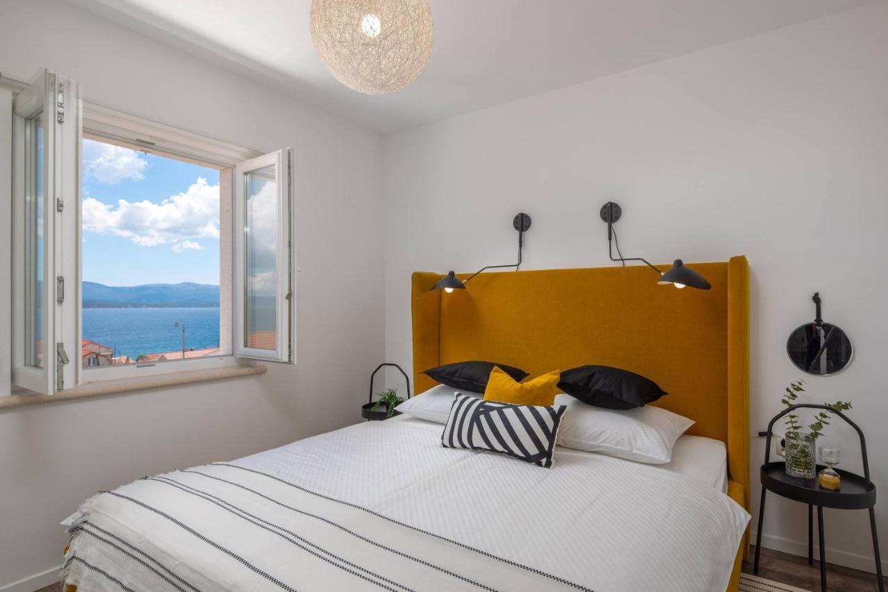Apartments Valentina Bol Eksteriør billede