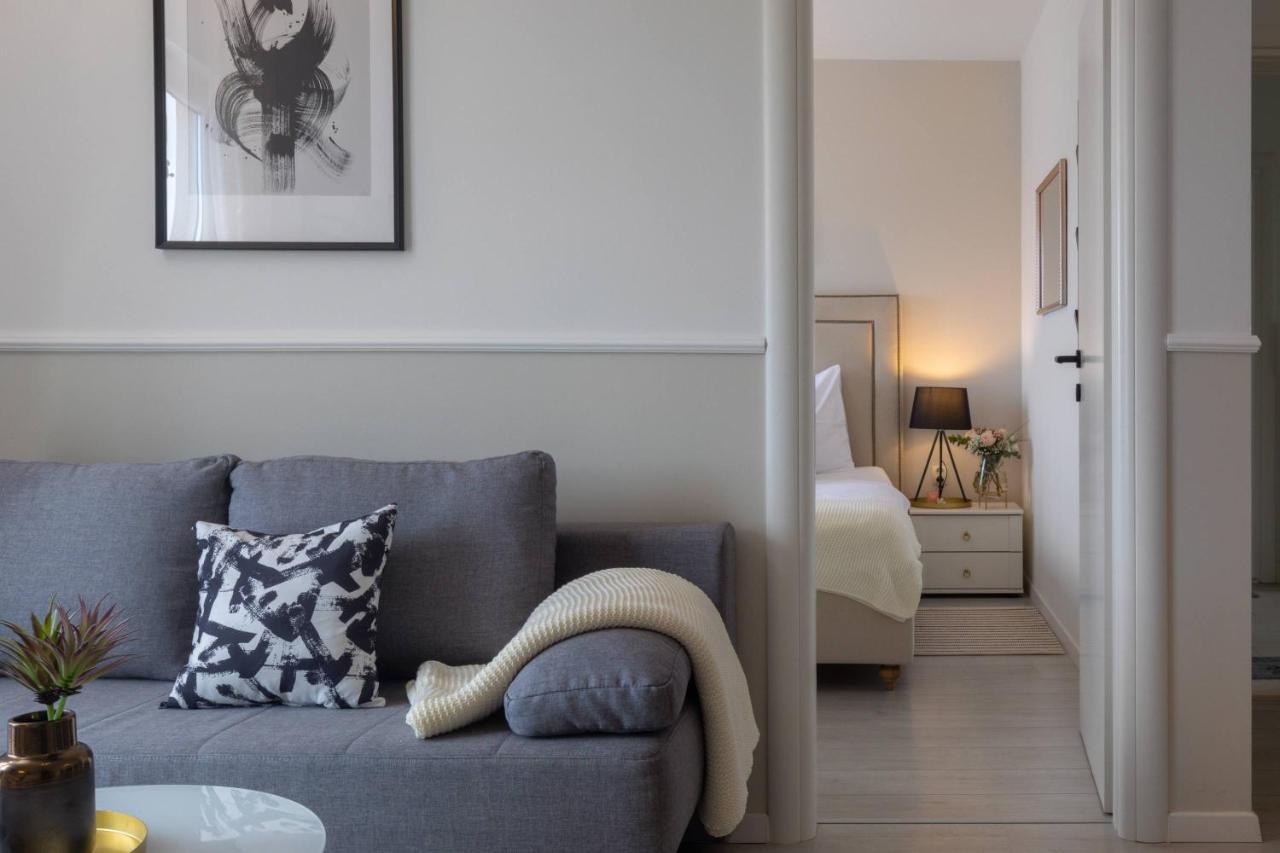 Apartments Valentina Bol Eksteriør billede
