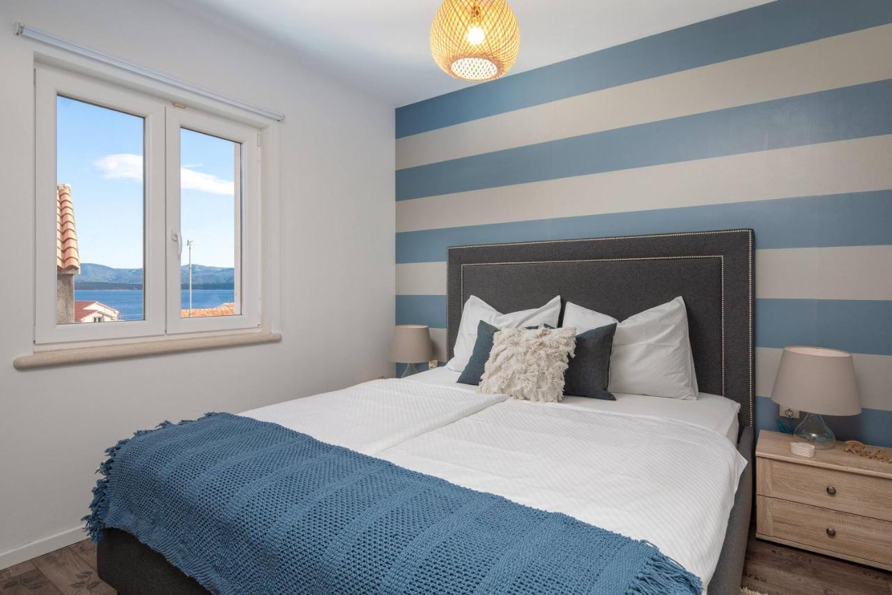 Apartments Valentina Bol Eksteriør billede