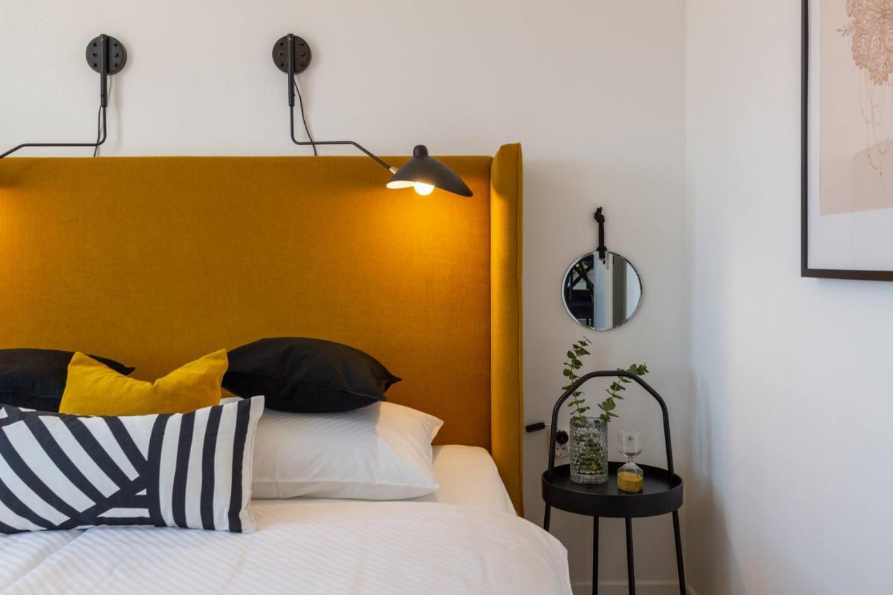 Apartments Valentina Bol Eksteriør billede